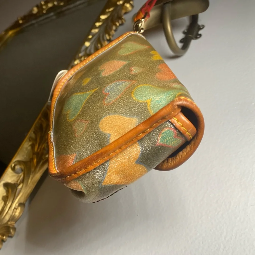 Dooney and Bourke Heart wristlet - Picture 7 of 8